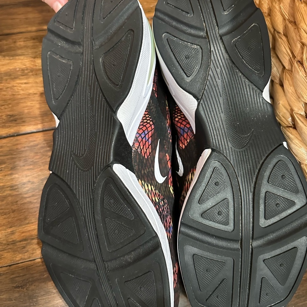 Nike Ghoswift Shoes Multicolor CU4737
001 - US Size 11 - Picture 6 of 8